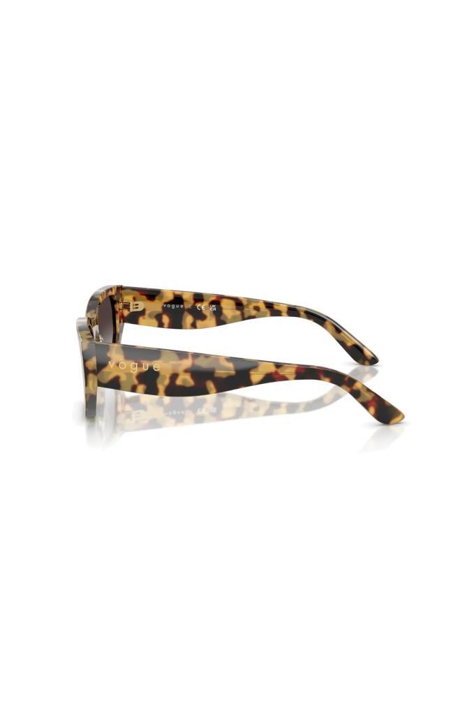 VOGUE VO 5586-S COL 26058G 53-19-140 KADIN GÜNEŞ GÖZLÜĞÜ VOGUE VO 5586-S COL 26058G 53-19-140 KADIN GÜNEŞ GÖZLÜĞÜ